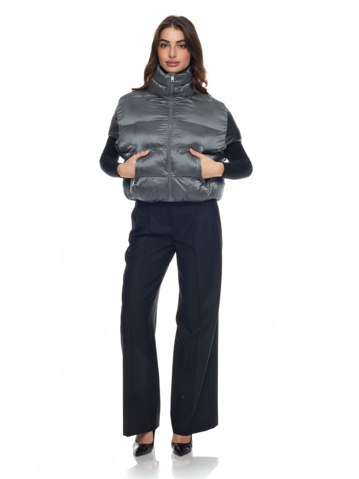 Sleeveless puffer 