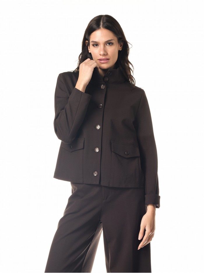 Jacket with buttons closure 