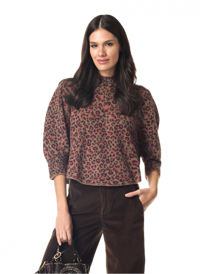 Cropped animal print knitwear
