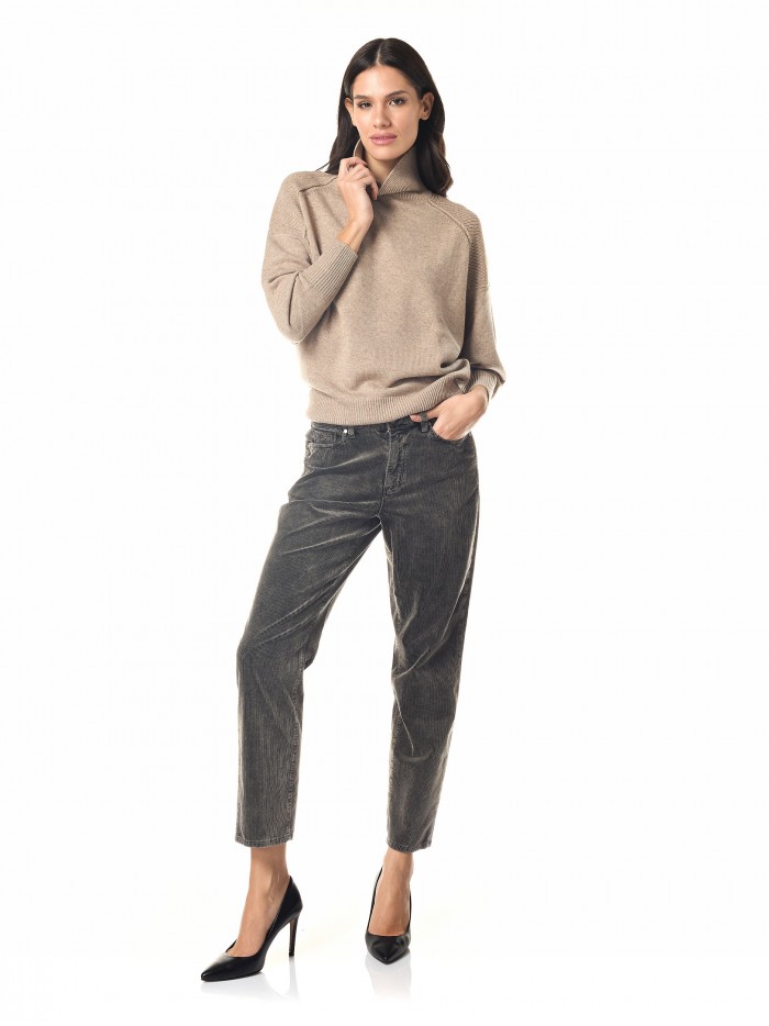 Relaxed fit knitwear