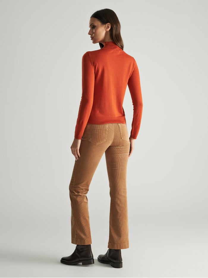 Straight line pants flare 