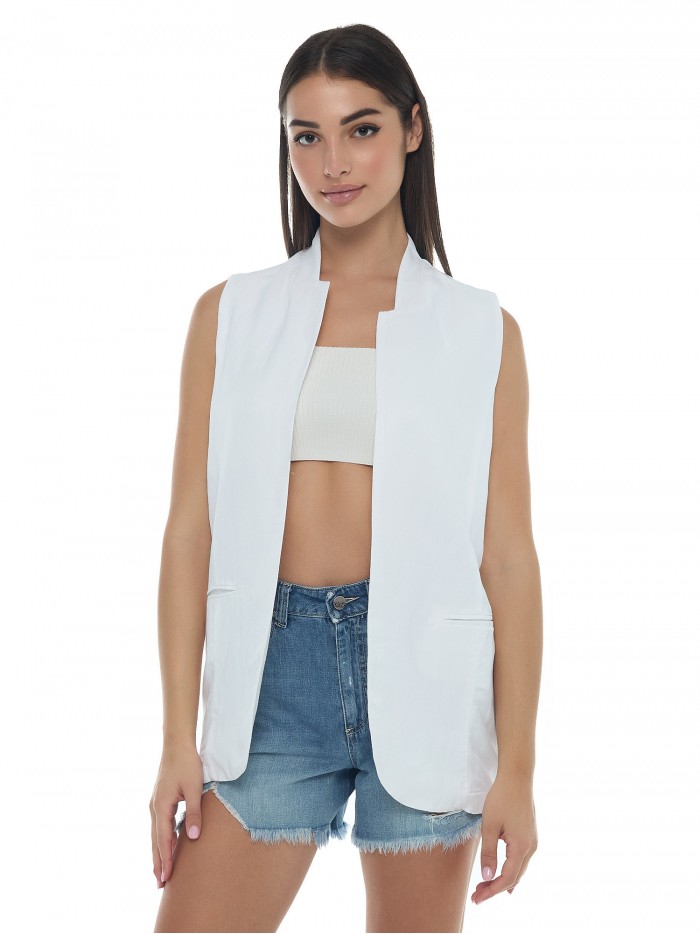 Sleeveless jacket  